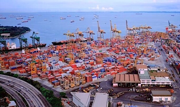 Cadena de suministros complicada por el cierre de puertos en China y la guerra en Ucrania