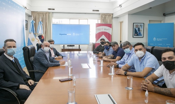 Piden adelantar las paritarias en terminales del Puerto de Buenos Aires