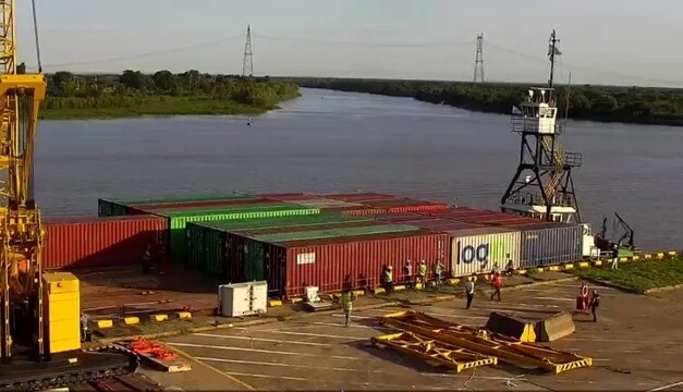 Desde el puerto de Santa Fe se concretó el sexto envío de productos a Asia