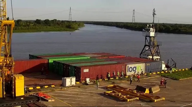 Desde el puerto de Santa Fe se concretó el sexto envío de productos a Asia