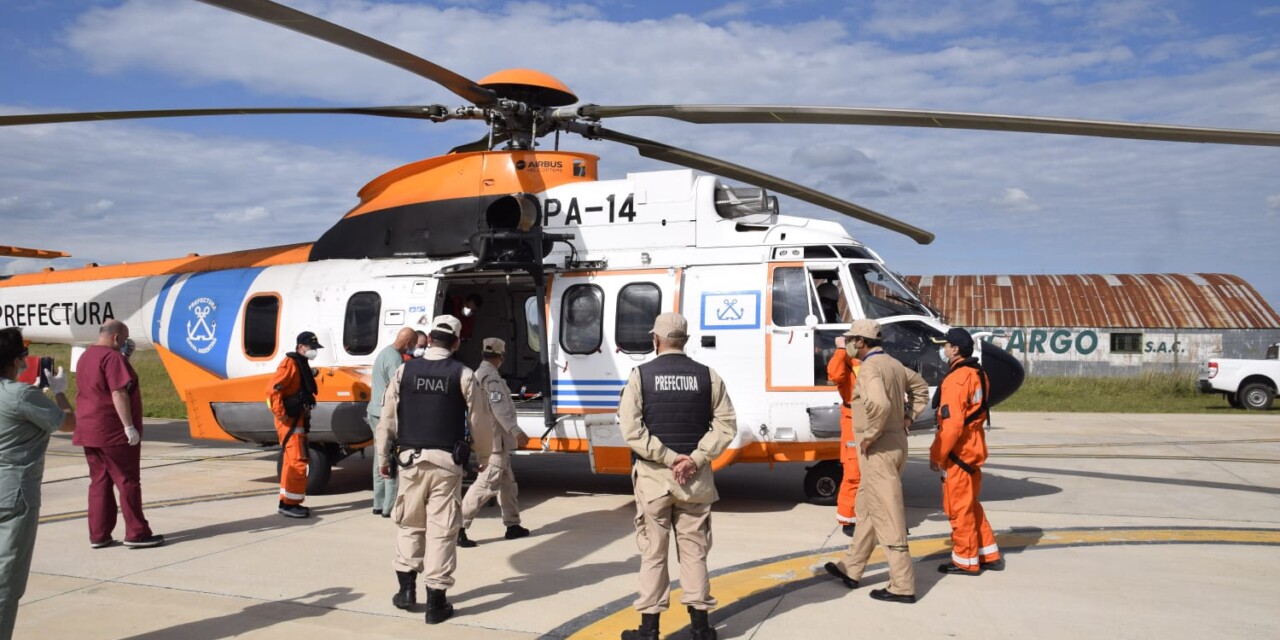 Emergencia en el mar: Prefectura aeroevacuó a un tripulante de un pesquero