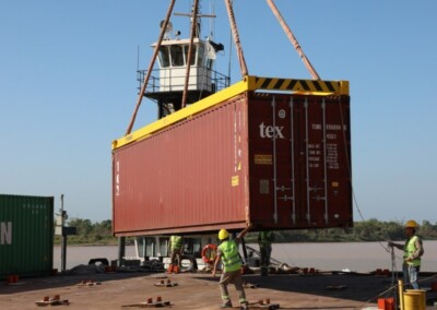 El puerto de Santa Fe exporta trigo y leche en polvo a Singapur