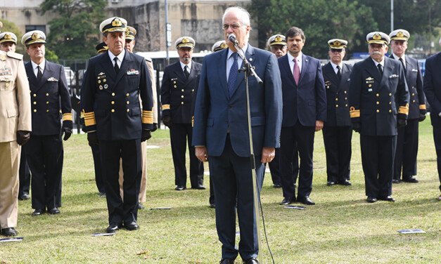Homenaje a la Marina Mercante: a 40 años del ataque del ARA «Isla de los Estados» en la guerra de Malvinas