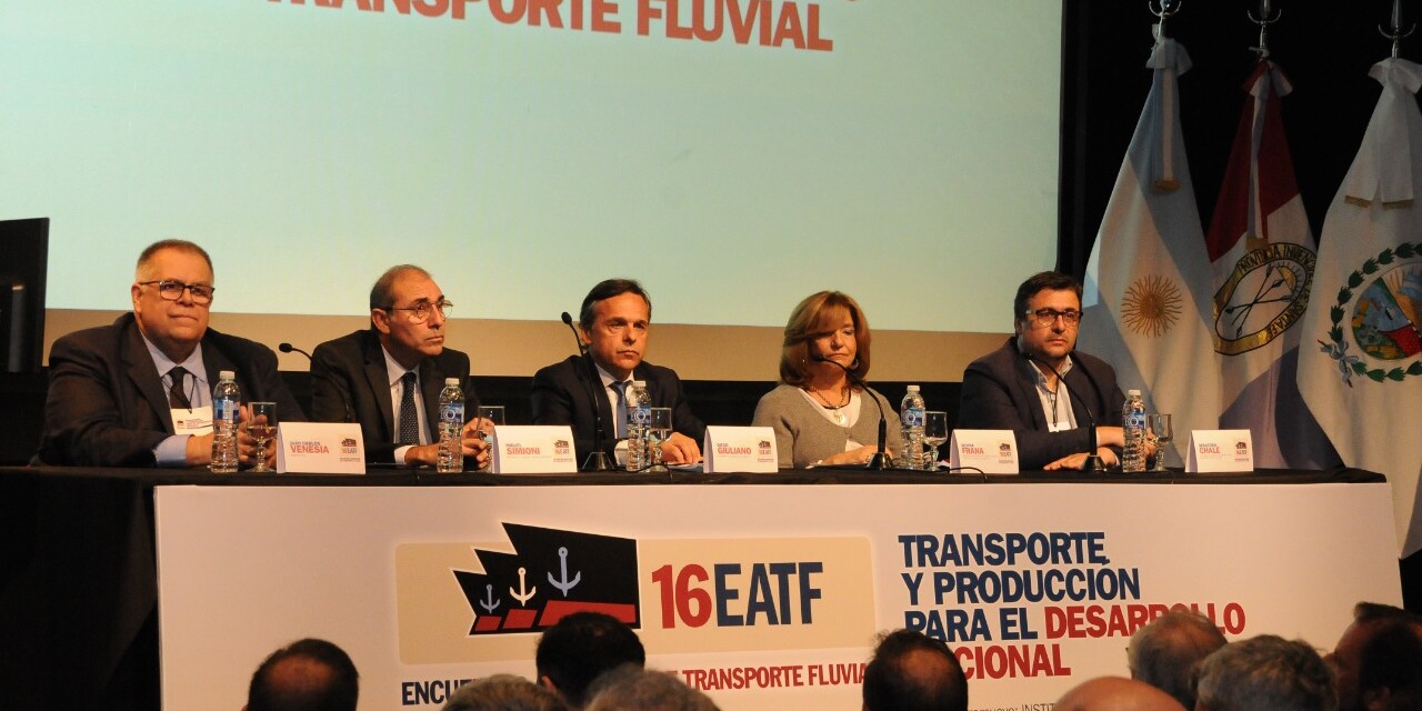 Gran convocatoria en el XVI Encuentro Argentino de Transporte<br>Fluvial