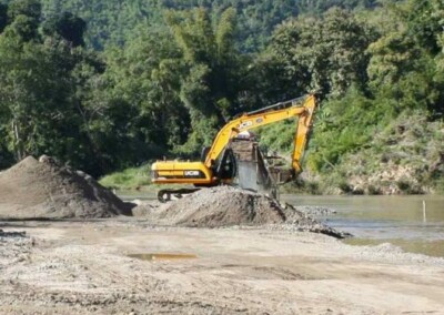 Una firma desobedece el veto oficial y continúa extrayendo arena del río Ibicuy