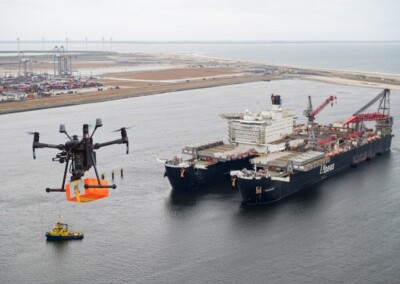El puerto de Rotterdam normará el tráfico de drones en su espacio aéreo
