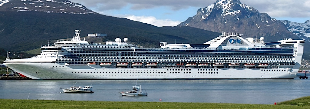 Ushuaia el puerto con mayor movimiento de cruceros en la temporada 2022
