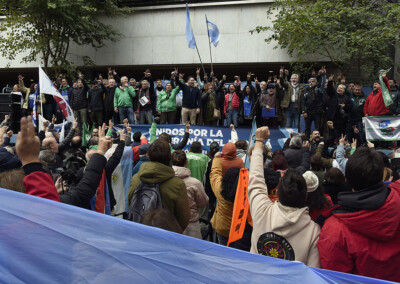 Caravana por el Paraná