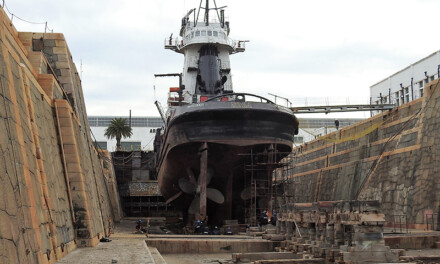 Los diques del Arsenal Naval Puerto Belgrano reciben embarcaciones civiles