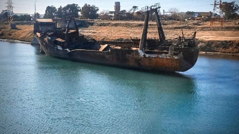 Puerto Quequén: procederá al desguace del buque Ribera Gallega
