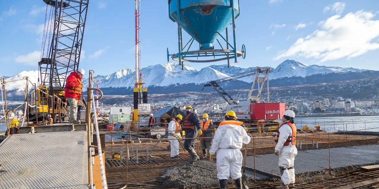 Puerto Ushuaia: avance significativo en las obras del muelle