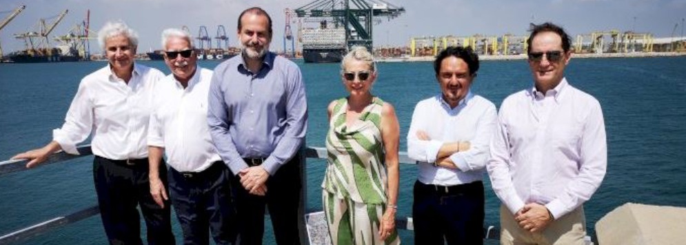 El puerto de Bahía Blanca firmó una carta de intención con el puerto de Valencia