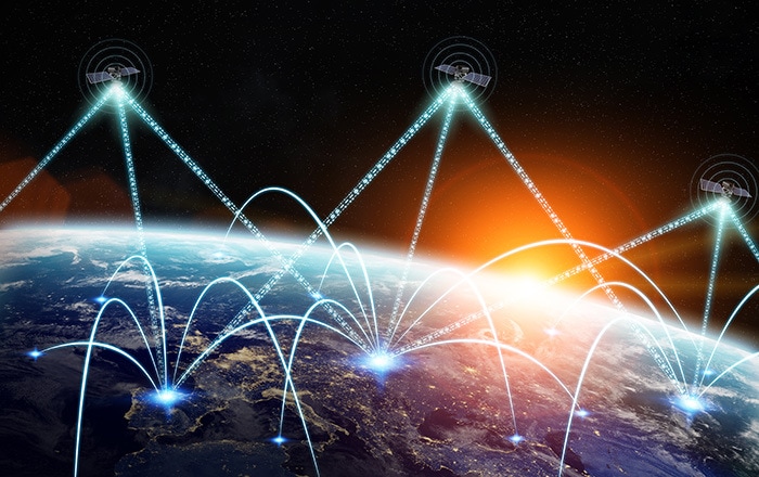 SpaceX y Kepler logran autorización para dar conectividad a autos, aviones y barcos