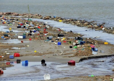 Jornadas de concientización sobre la contaminación del mar por plásticos