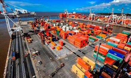 Terminal Exolgan: se declaró esencial la actividad de los puertos y se levanta el paró