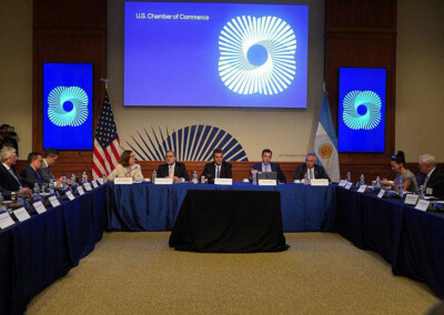 <strong>Massa se reunió en Washington con empresarios de la Cámara de Comercio estadounidense</strong>