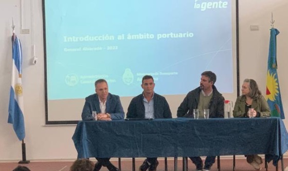 AGP apoya la capacitación en temas portuarios