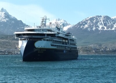 <strong>El Puerto de Ushuaia recibió los cruceros Ventus Australis y el Nat Geo Resolution</strong>
