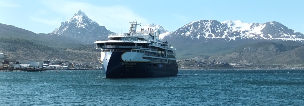 <strong>El Puerto de Ushuaia recibió los cruceros Ventus Australis y el Nat Geo Resolution</strong>