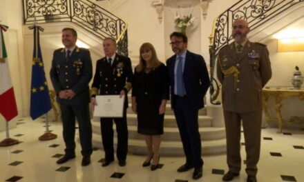 <strong>El jefe de la Prefectura fue condecorado con la “Orden de la Estrella de Italia”</strong>
