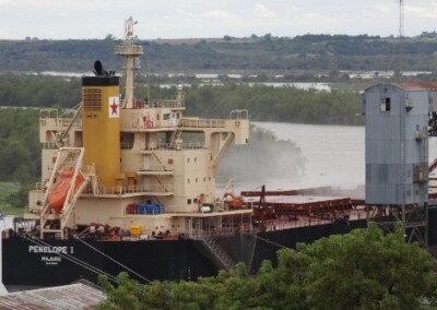 Puertos entrerrianos: un sistema portuario entre dos importantes vías de navegación
