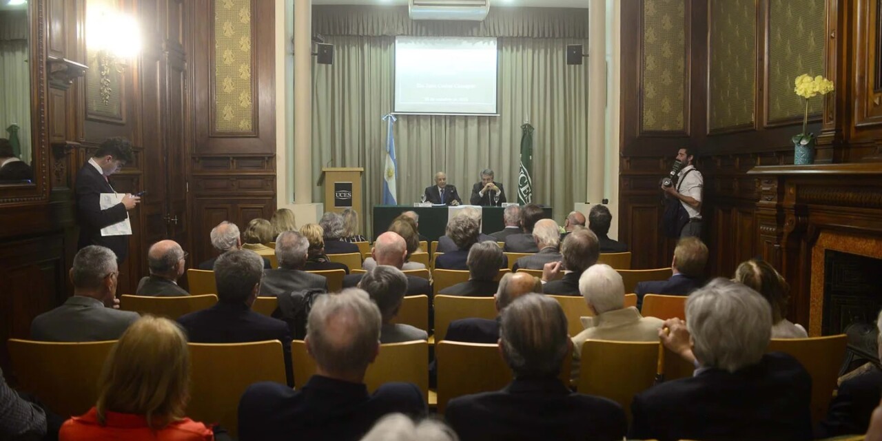 Juan Carlos Cassagne obtuvo el premio “Justicia 2022”
