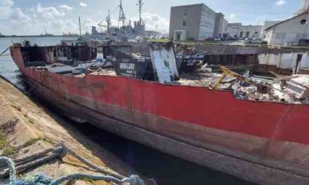 Puerto Mar del Plata recupera frente de amarre por la remoción de buques inactivos