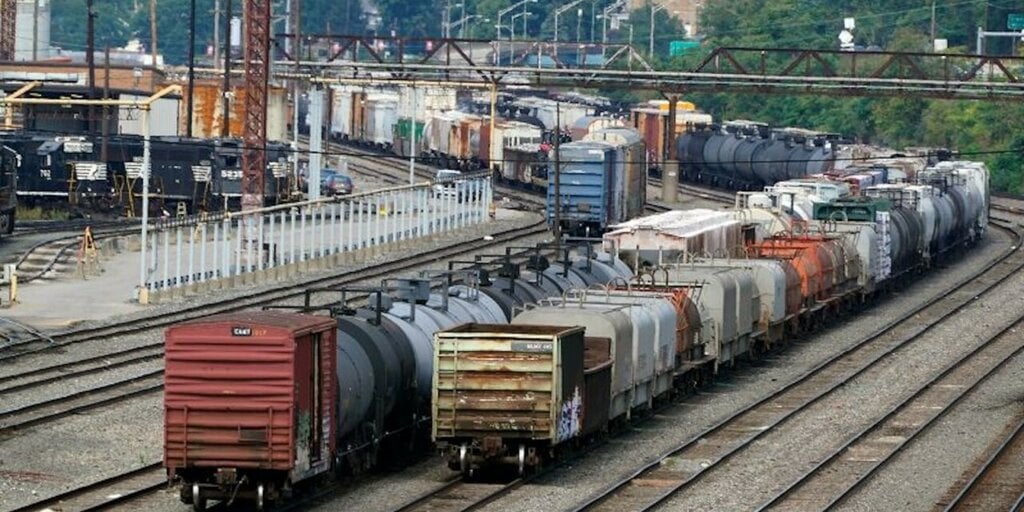 Estados Unidos enfrenta una posible huelga nacional de trenes