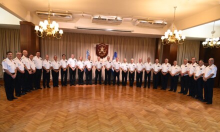<strong>Se conformó la nueva plana mayor de la Prefectura Naval Argentina y se entregaron distinciones a oficiales de las Autoridades Marítimas de Brasil, Paraguay y Chile</strong>