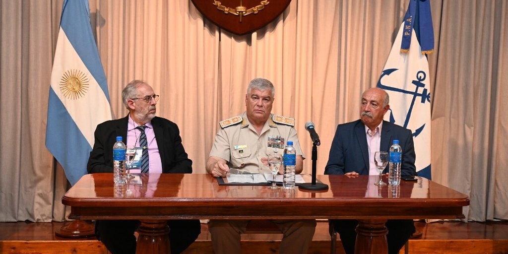 La Prefectura Naval Argentina participó en el cierre del 32° Seminario Internacional de Puertos, Vías Navegables, Transporte Multimodal y Comercio Exterior