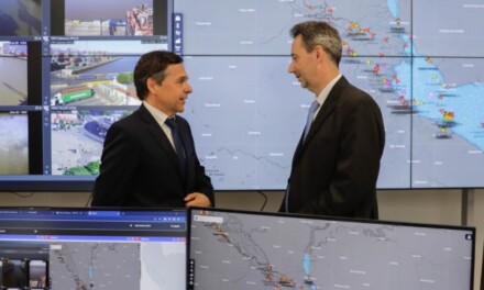 <strong>A casi tres meses de su puesta en funcionamiento, el ministro Giuliano repasó los logros del centro de monitoreo de la Vía Navegable Troncal</strong>