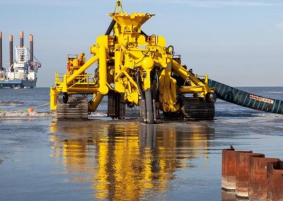 <strong>Jan De Nul conecta con éxito la red eléctrica de tennet en los Países Bajos y continúa invirtiendo en su flota de instalación offshore</strong>