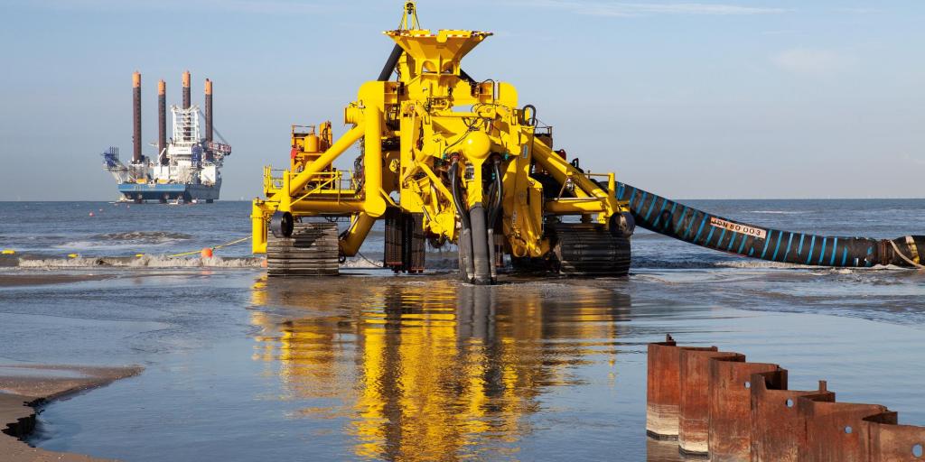 <strong>Jan De Nul conecta con éxito la red eléctrica de tennet en los Países Bajos y continúa invirtiendo en su flota de instalación offshore</strong>