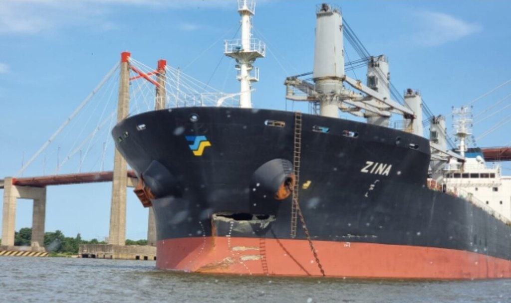 Prefectura Naval inspeccionó y peritó la colisión del buque contra el 2do. puente Zárate – Brazo Largo