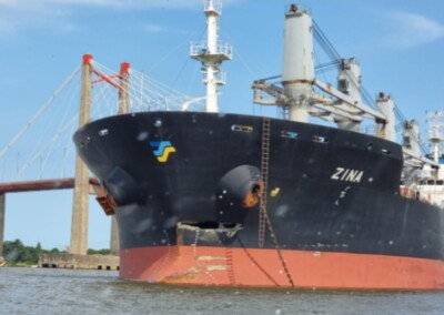 Prefectura Naval inspeccionó y peritó la colisión del buque contra el 2do. puente Zárate – Brazo Largo