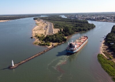 Los puertos entrerrianos con intensa actividad el fin de semana