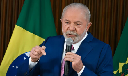 Lula promete impulsar los astilleros y las industrias del petróleo y el gas