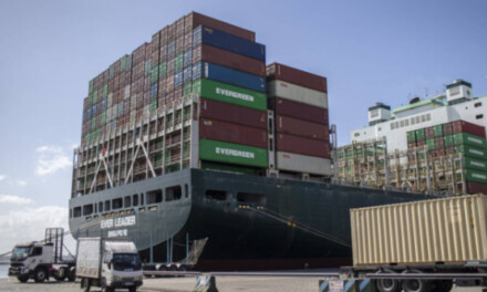 Montevideo: aseguran que “nunca se le negó autorización” a buque que no pudo atracar