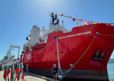 Un buque polar búlgaro llegará mañana a Mar del Plata