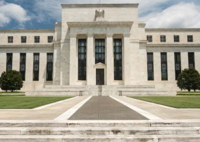 Un director de la Fed advirtió que la inestabilidad financiera acerca a los Estados Unidos a una “recesión”