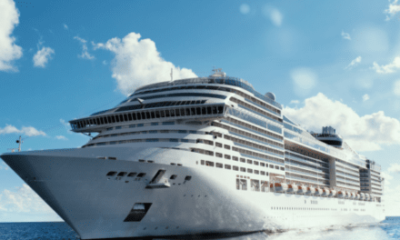 Un crucero de Carnival se detuvo para ayudar a un grupo de balseros cubanos