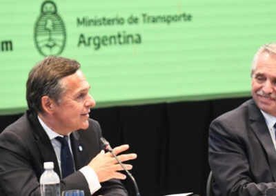 Alberto Fernández resaltó la importancia de construir rutas, trenes y puertos para “integrar la región”
