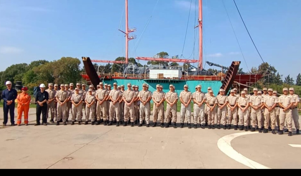 Más de 200 estudiantes de la Prefectura Naval Argentina visitaron SPI Astilleros