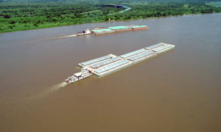 Buques paraguayos podrían ser interdictos o embargados por negarse a pagar el peaje en la Vía Navegable Troncal