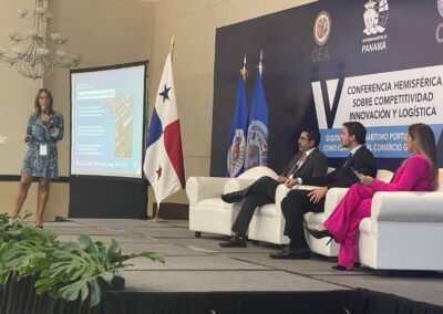 Carla Monrabal expuso en la V Conferencia Hemisférica sobre Competitividad, Innovación y Logística