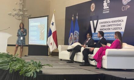 Carla Monrabal expuso en la V Conferencia Hemisférica sobre Competitividad, Innovación y Logística