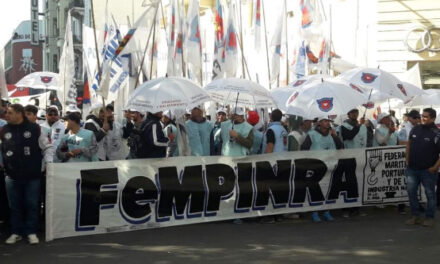 La FeMPINRA se declaró en alerta y movilización ante el fracaso la paritaria con los puertos privados