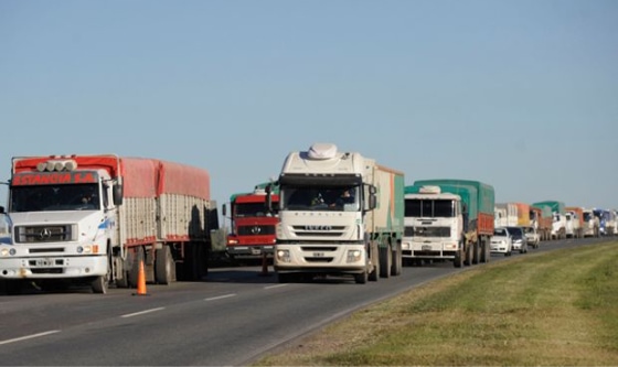 Santa Fe construirá un nuevo acceso a los puertos del Gran Rosario para solucionar la logística del transporte de granos