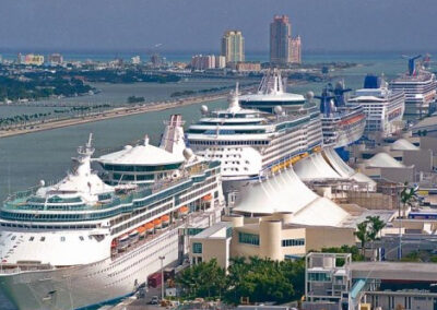 Puerto de Miami reabre tras accidente marítimo