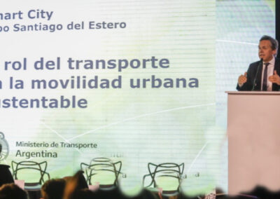 En su visita a Santiago del Estero, el Ministro Giuliano expuso sobre el rol del Transporte en la movilidad sostenible